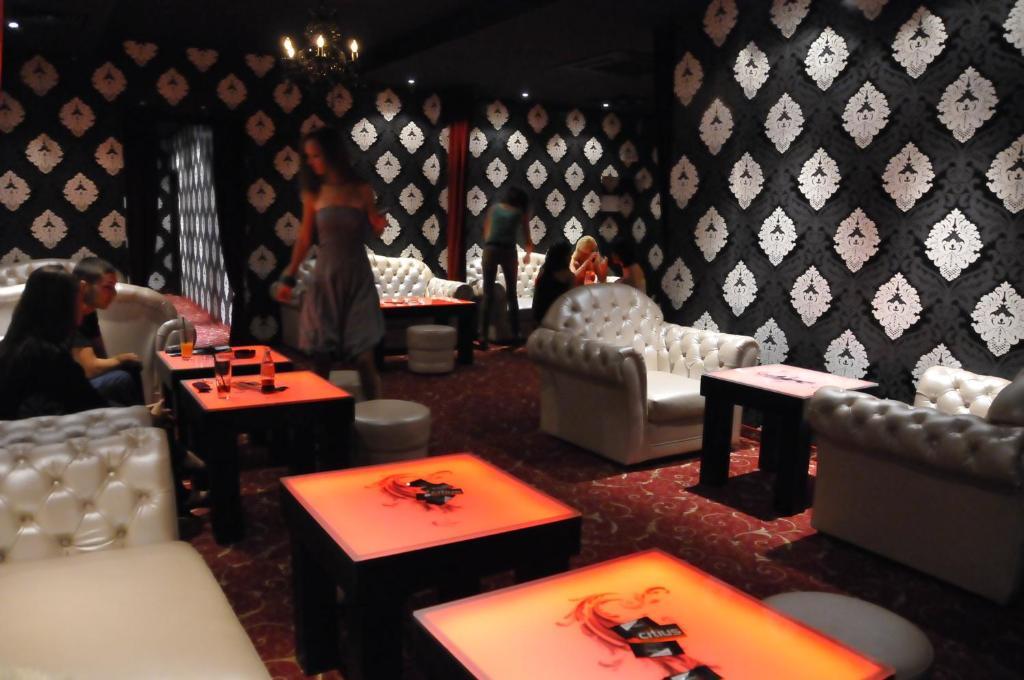 Citius Hotel Варна Екстериор снимка