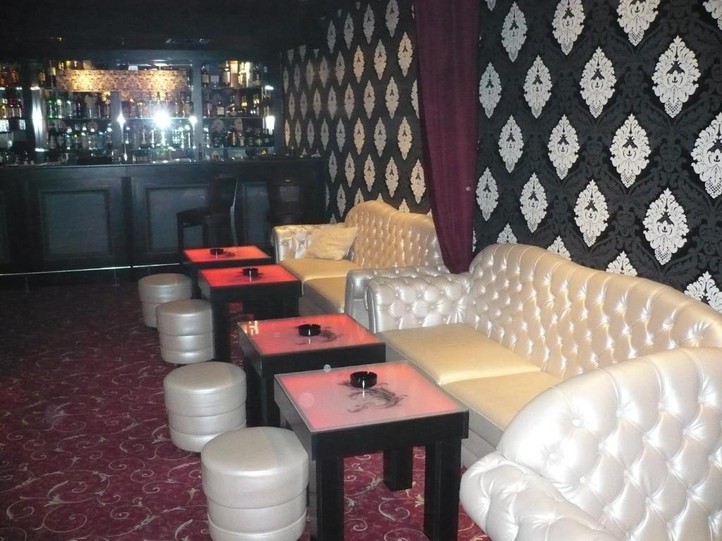 Citius Hotel Варна Екстериор снимка